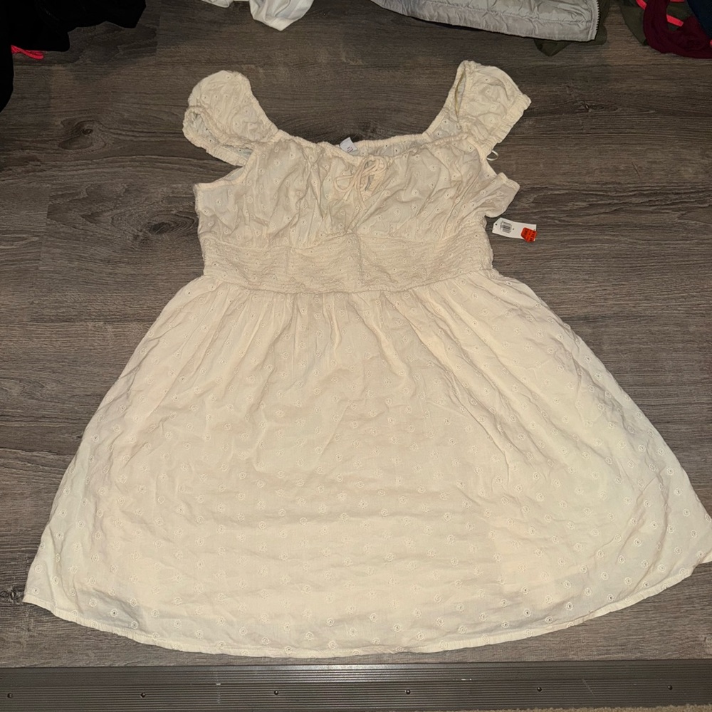 Old Navy Cream Casual Dress